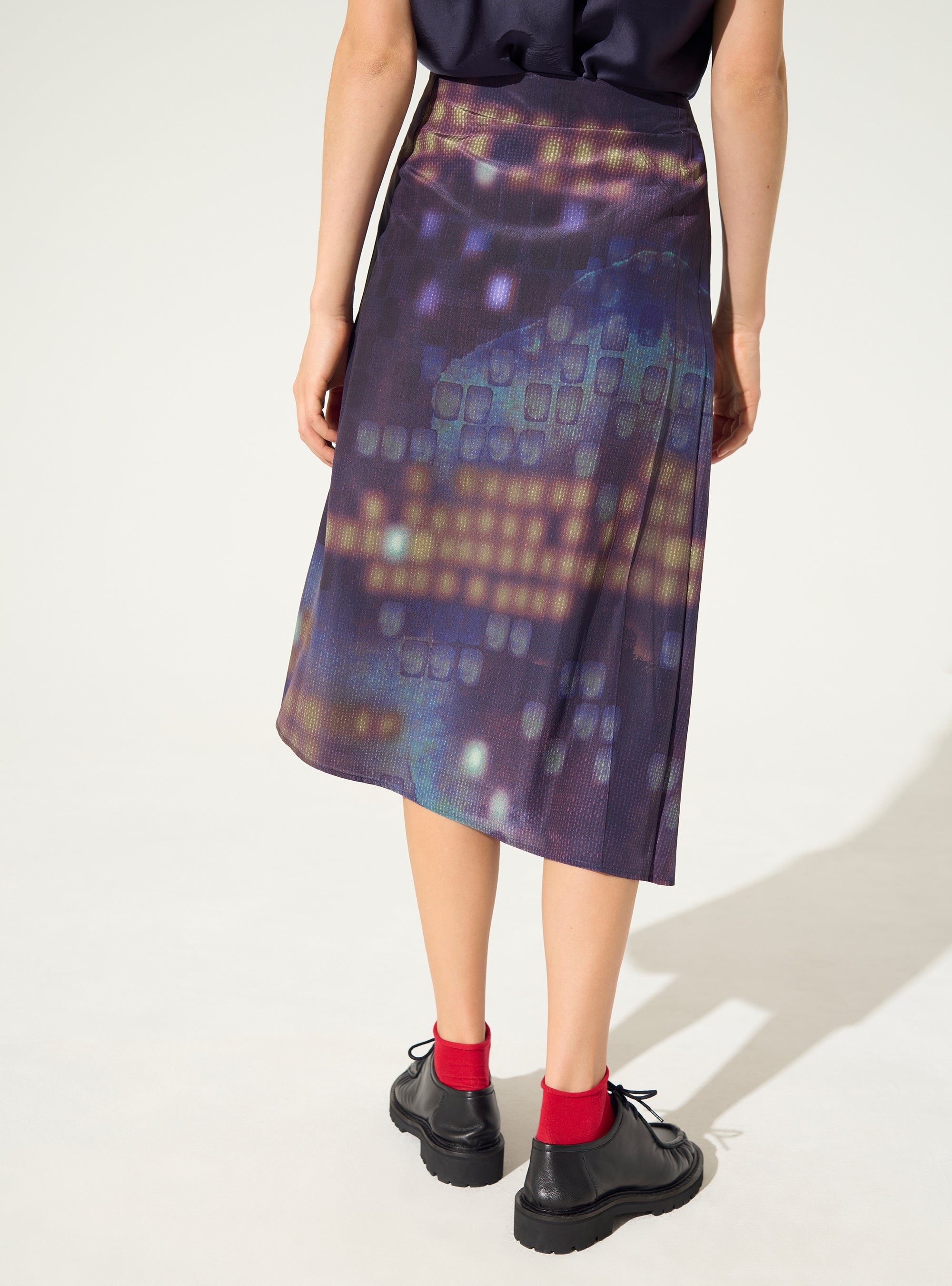 Purple printed pleated midi skirt