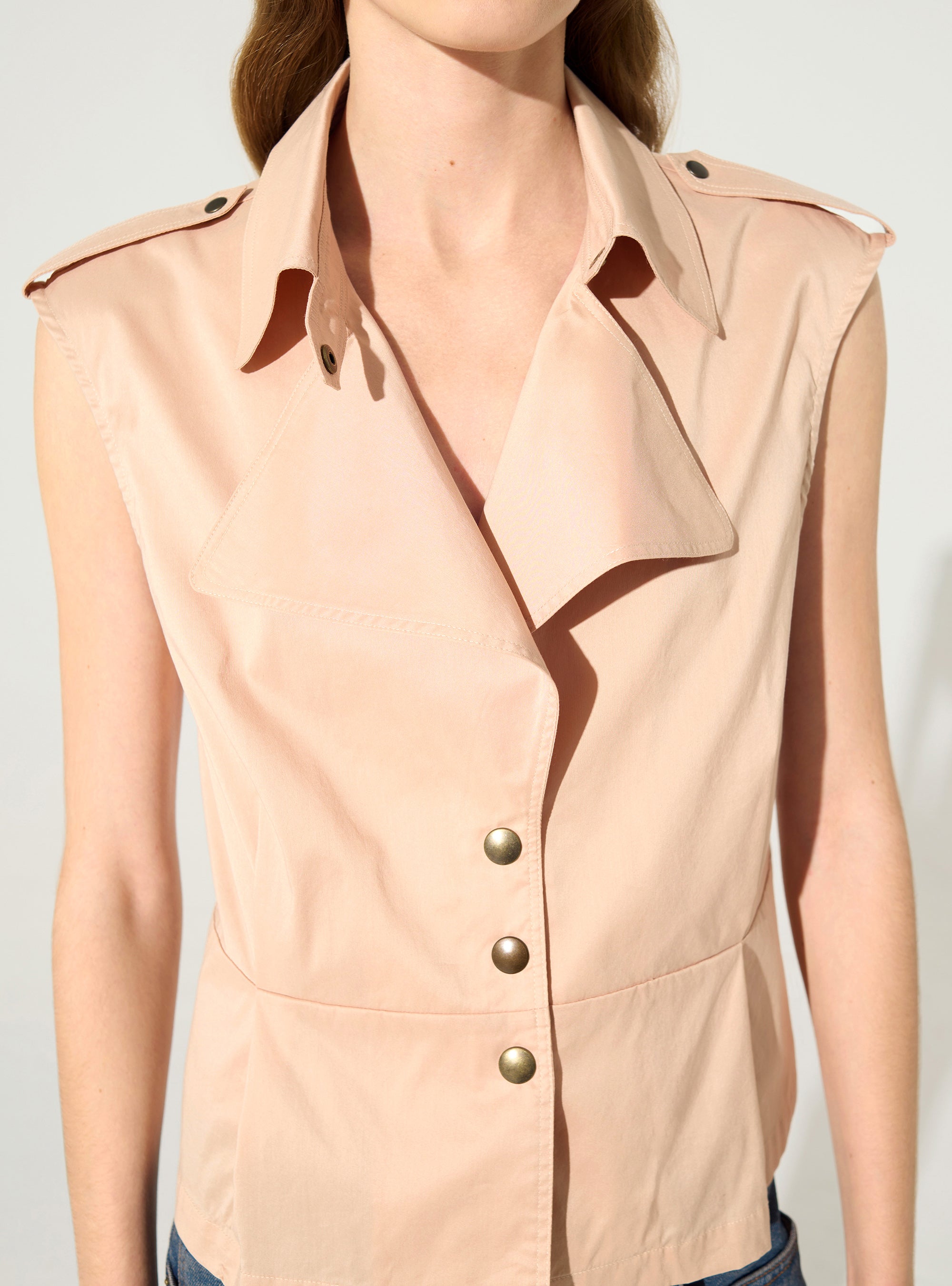 Chemise ajustée plissée en coton rose