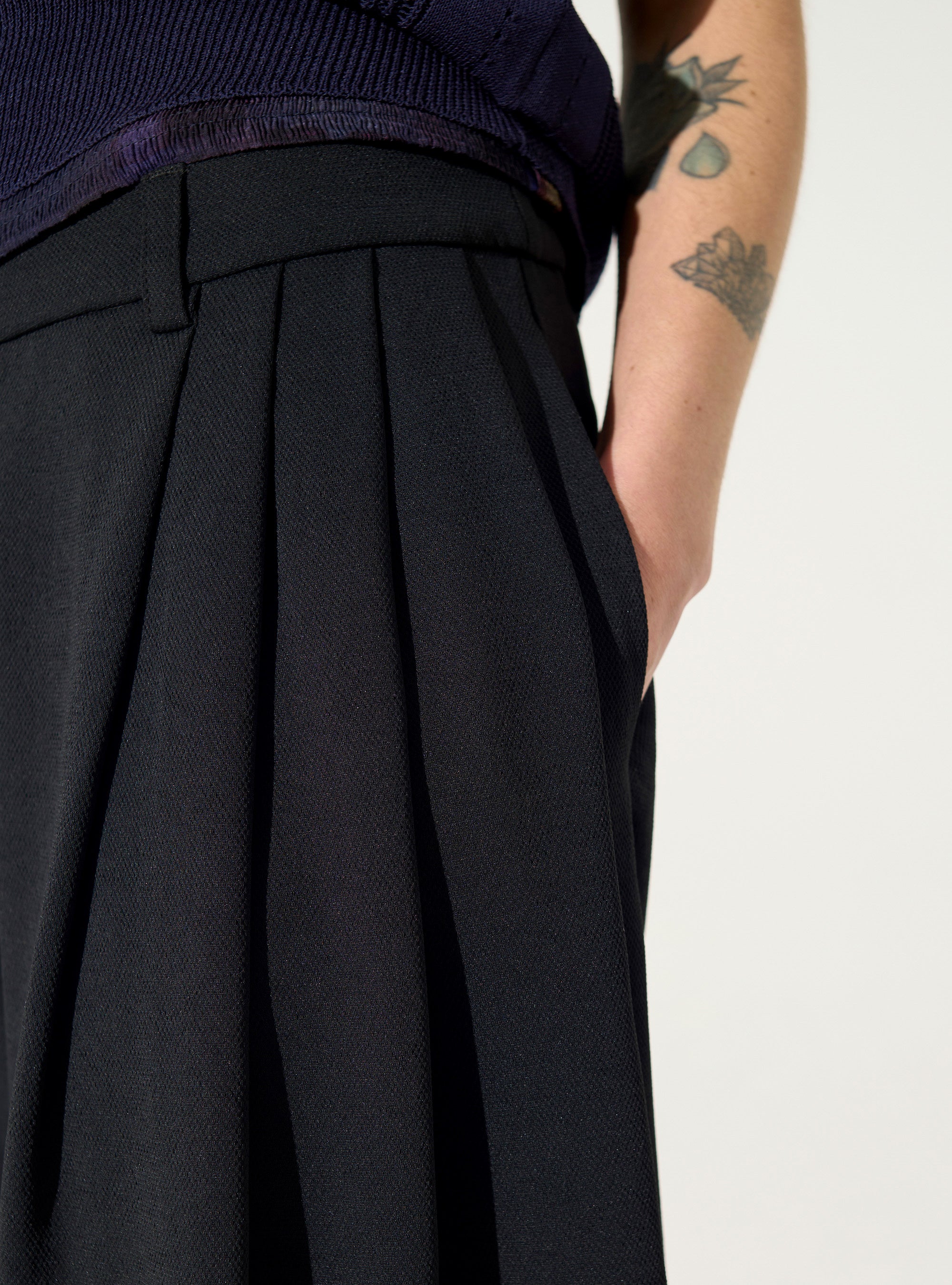 Wide-leg black trousers