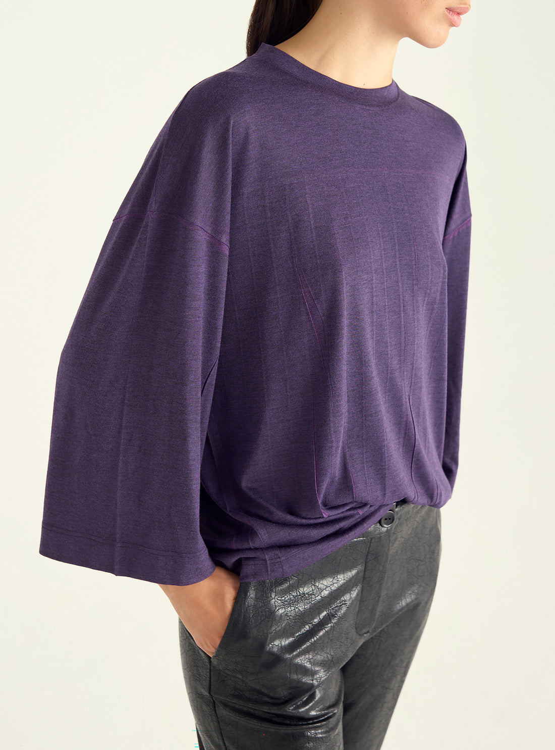 Lila plissiertes Oversize-T-Shirt