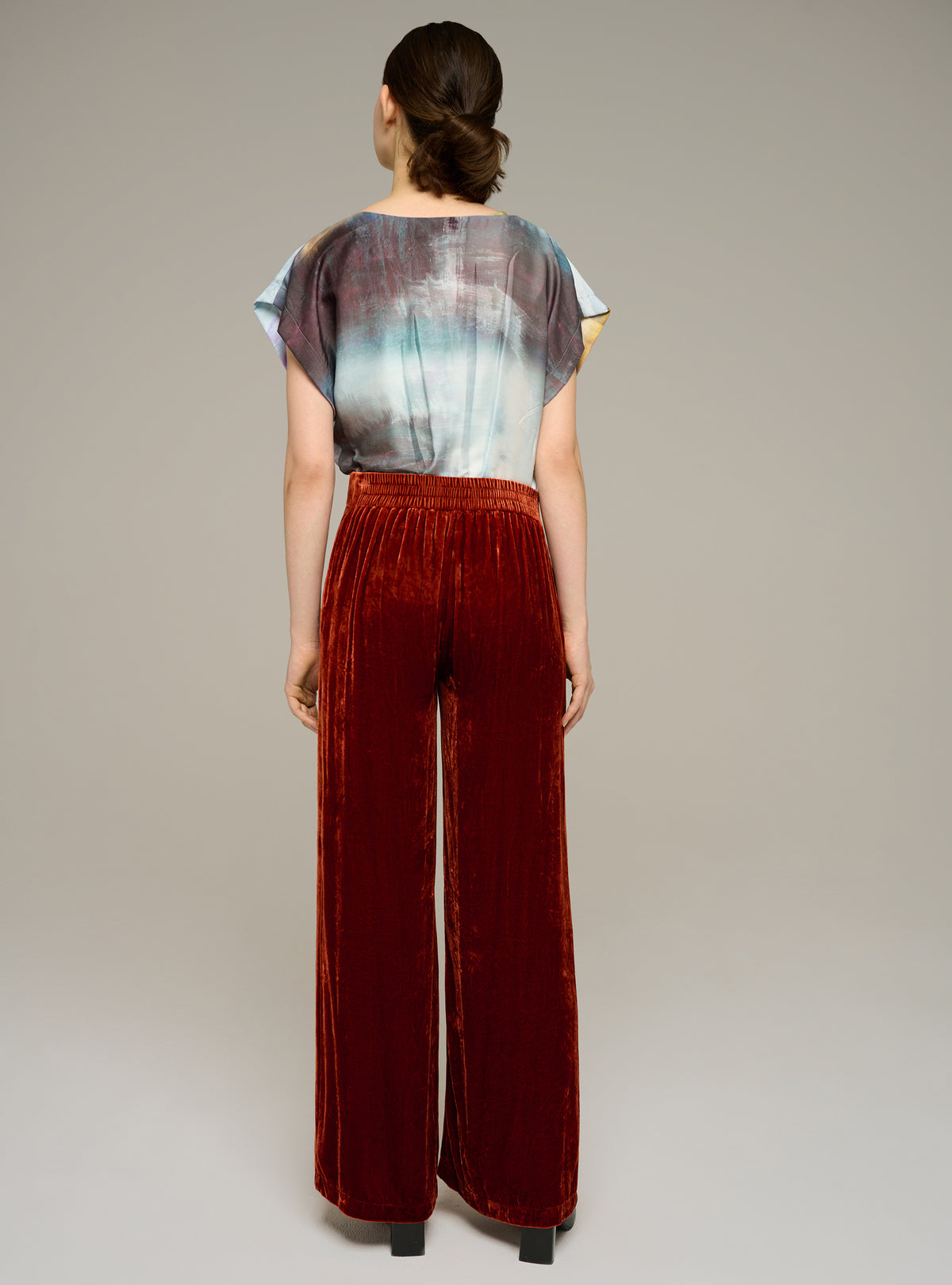 Pantalon large en velours de viscose et soie