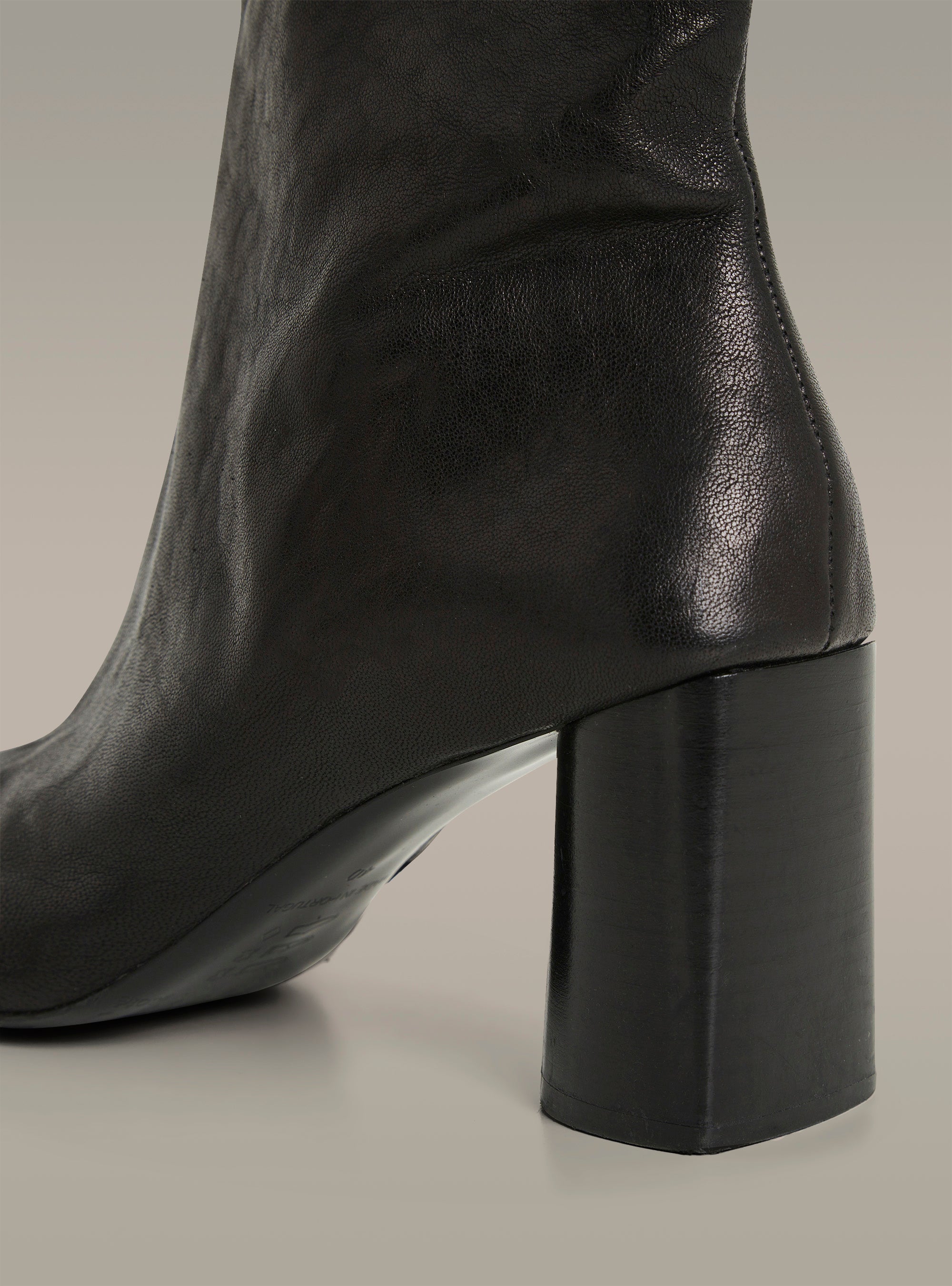 Bottines en cuir à talons